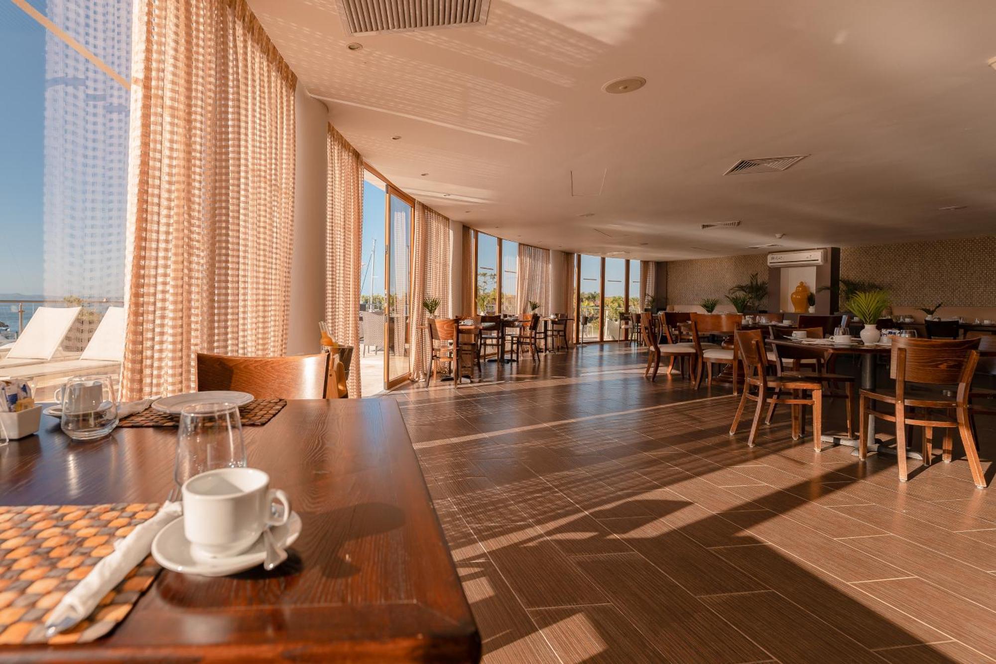 The Bannister Hotel & Yacht Club By Mint Samana Экстерьер фото