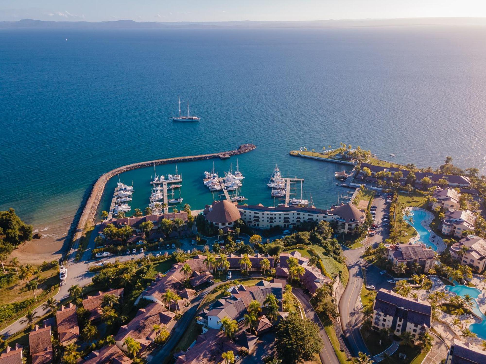 The Bannister Hotel & Yacht Club By Mint Samana Экстерьер фото