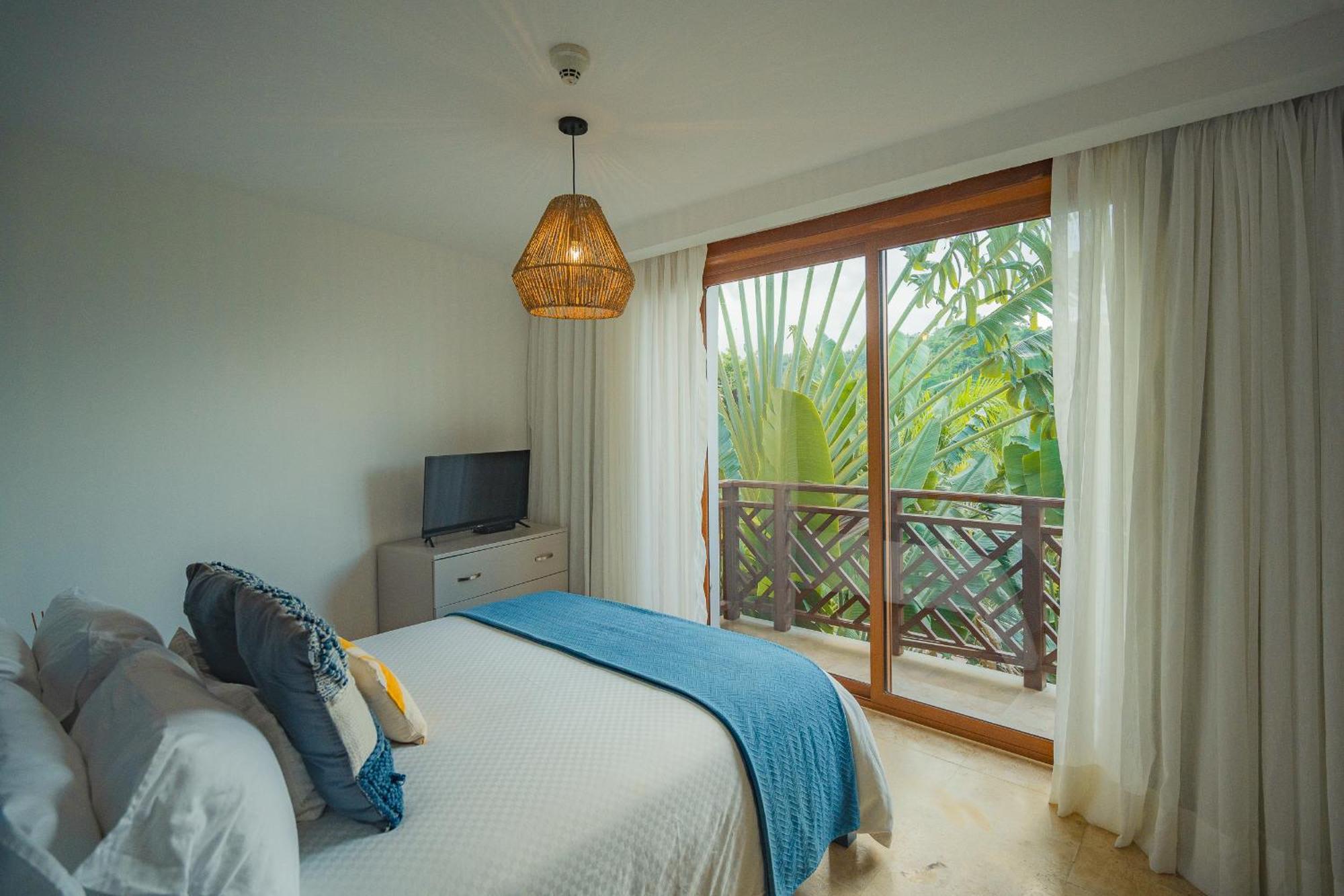 The Bannister Hotel & Yacht Club By Mint Samana Экстерьер фото